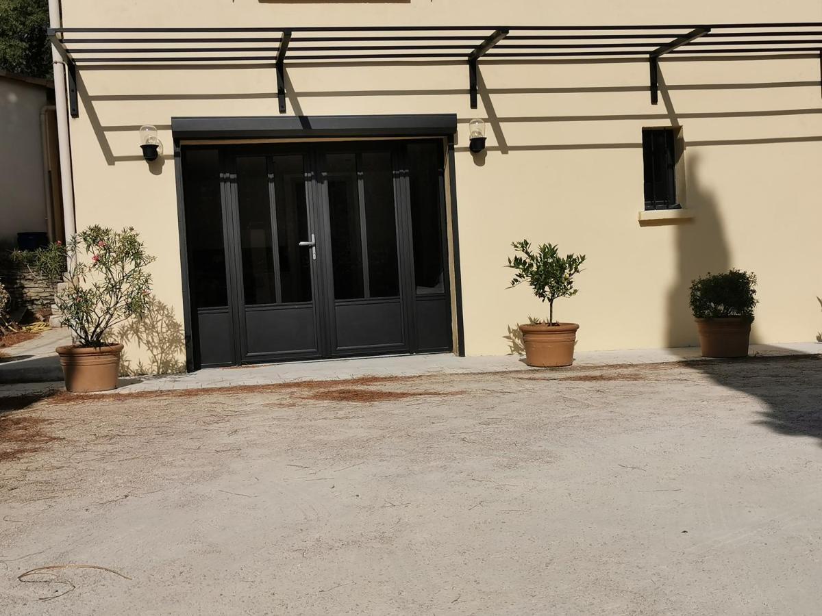 Gite 2 Chambres Avec Piscine Sernhac Zewnętrze zdjęcie