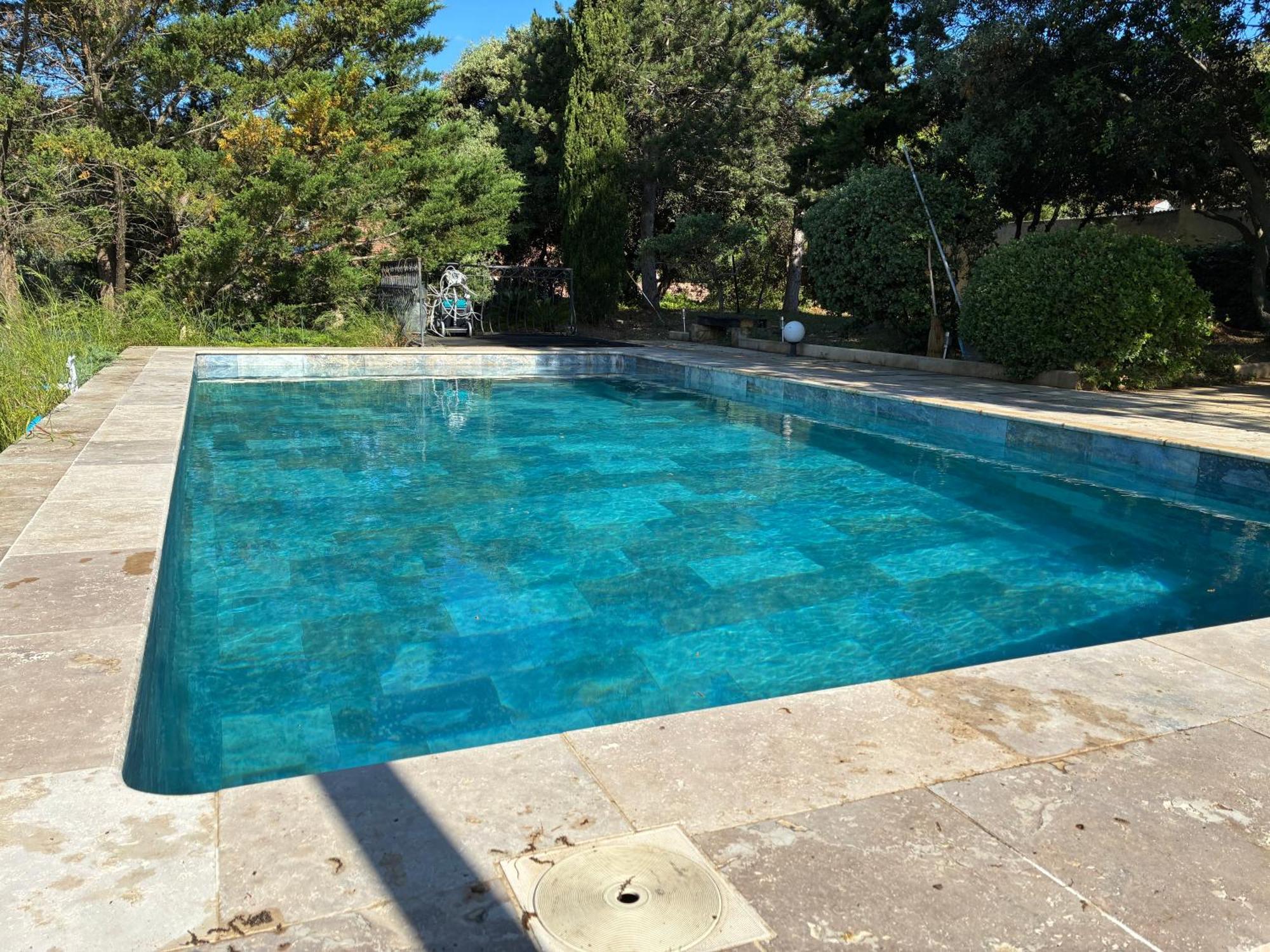 Gite 2 Chambres Avec Piscine Sernhac Zewnętrze zdjęcie